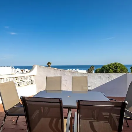 Renoviertes Reihenhaus Mit Pool Und Meerzugang Porches (Algarve)