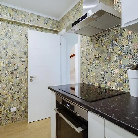 Renoviertes Reihenhaus Mit Pool Und Meerzugang