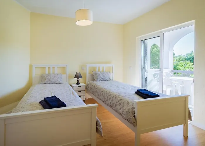 펜션 Renoviertes Reihenhaus Mit Pool Und Meerzugang *