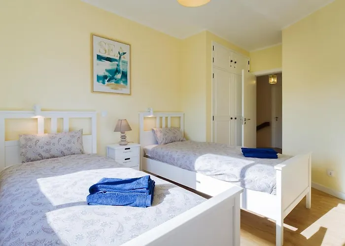 펜션 Renoviertes Reihenhaus Mit Pool Und Meerzugang