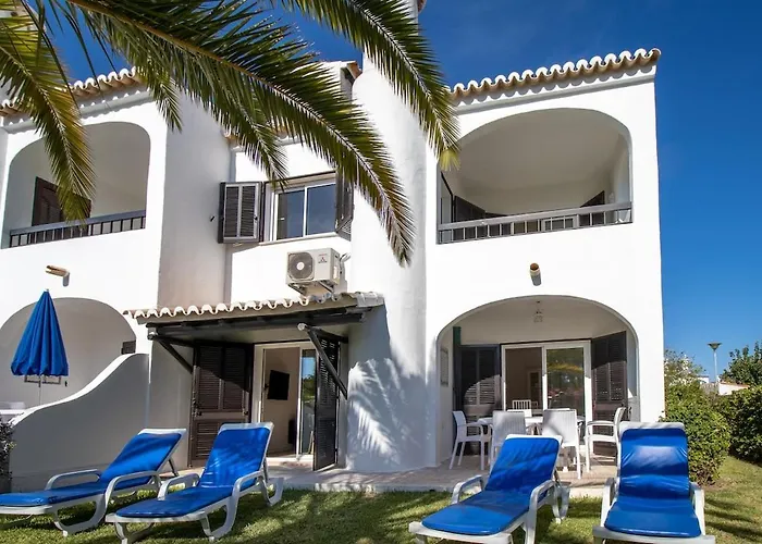 Renoviertes Reihenhaus Mit Pool Und Meerzugang 펜션 *
