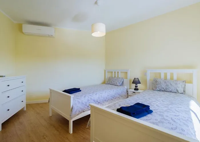 Renoviertes Reihenhaus Mit Pool Und Meerzugang *
