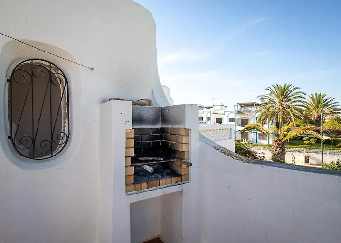 Renoviertes Reihenhaus Mit Pool Und Meerzugang