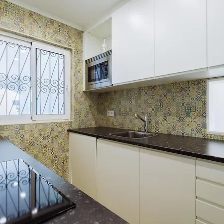 Casa de Férias Renoviertes Reihenhaus Mit Pool Und Meerzugang *