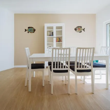 Renoviertes Reihenhaus Mit Pool Und Meerzugang *